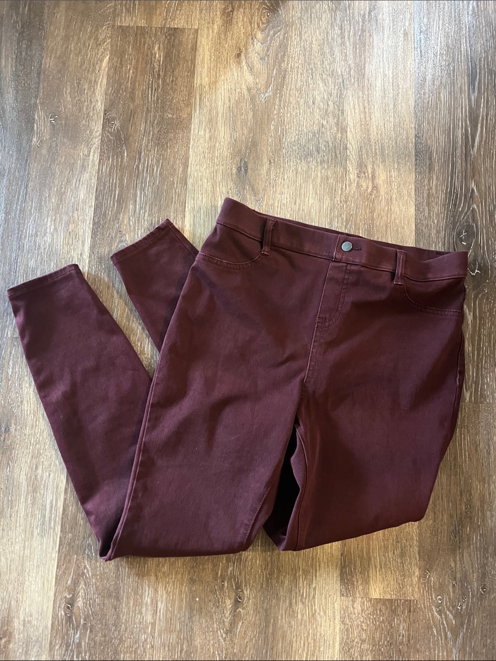 Women’s Slim Fit Maroon Pants
